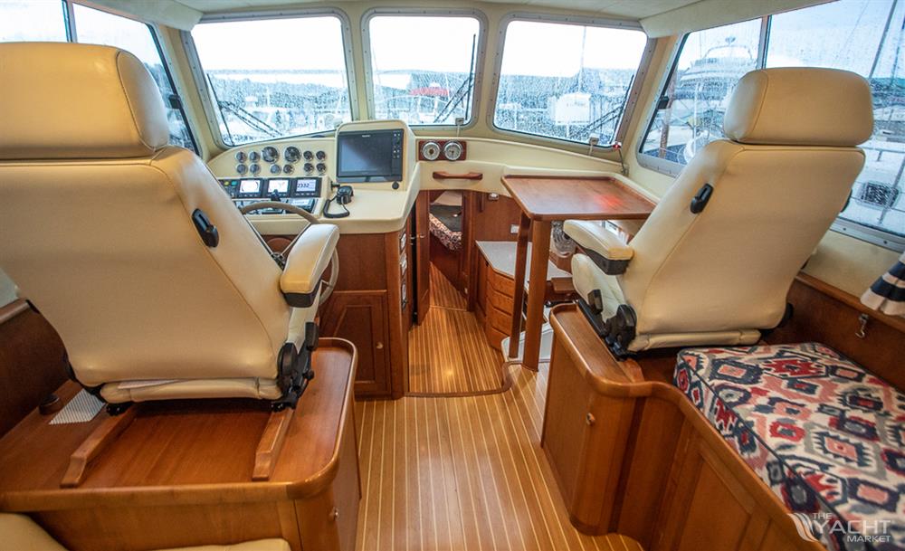 DALE Nelson 38 Aft Cabin