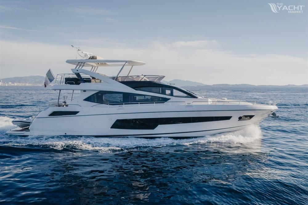 SUNSEEKER 75 Yacht