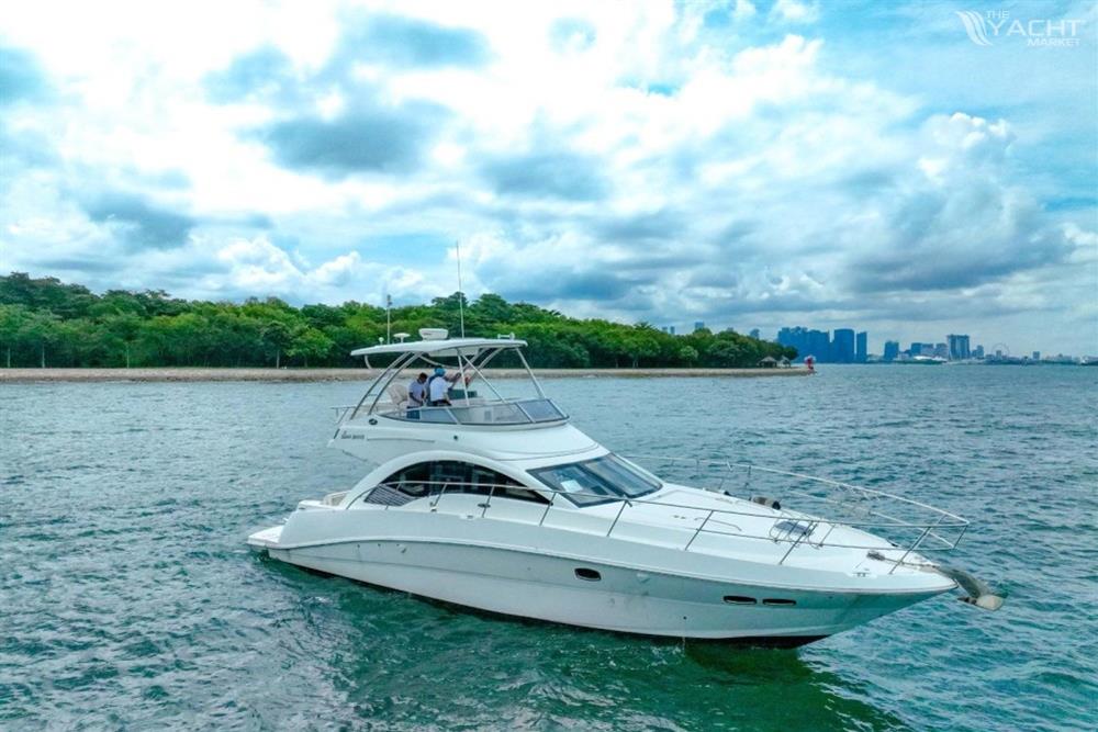 Sea Ray 47 Sedan Bridge