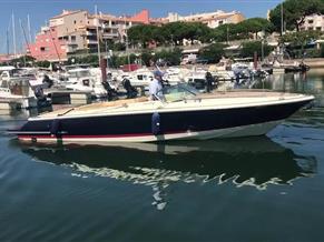 Chris Craft Corsair 28