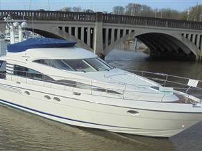 Fairline Squadron 52