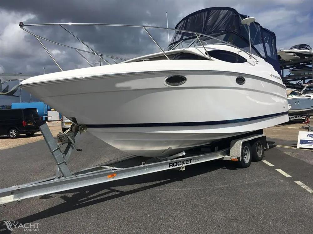 Regal 2565 Window Express