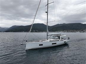 Beneteau Oceanis Yacht 54
