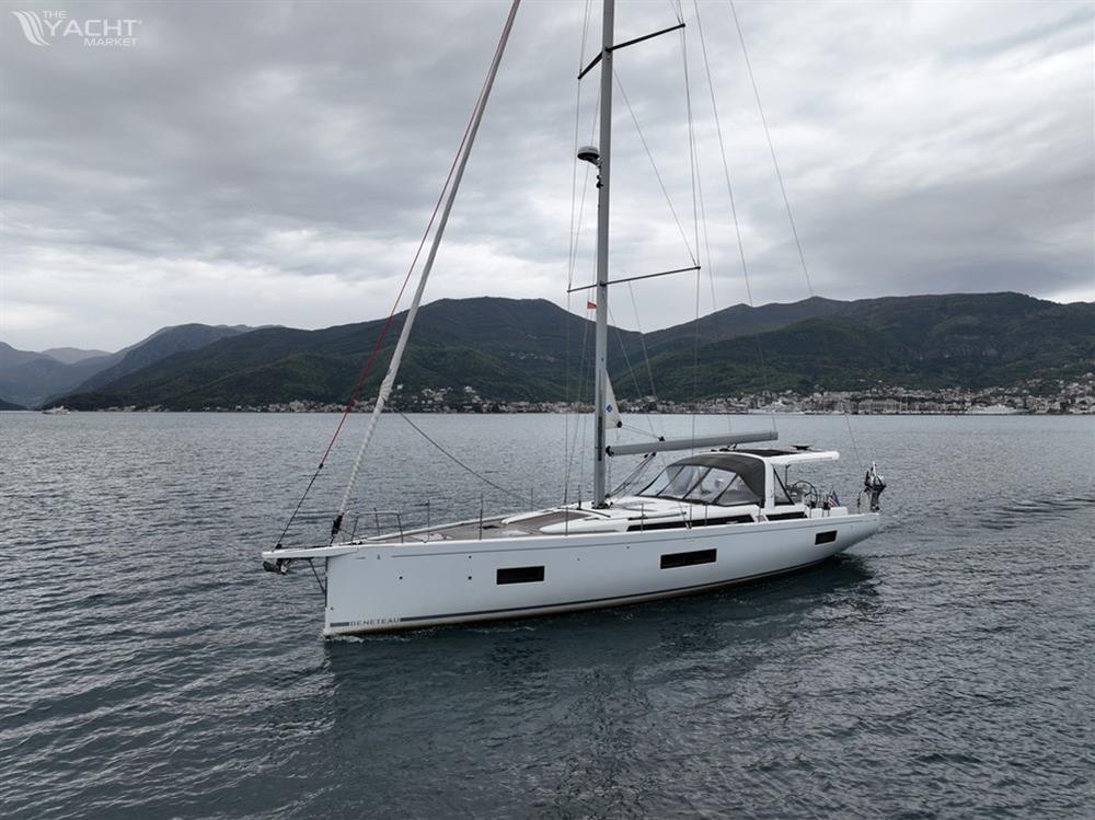 Beneteau Oceanis Yacht 54 - Default Image