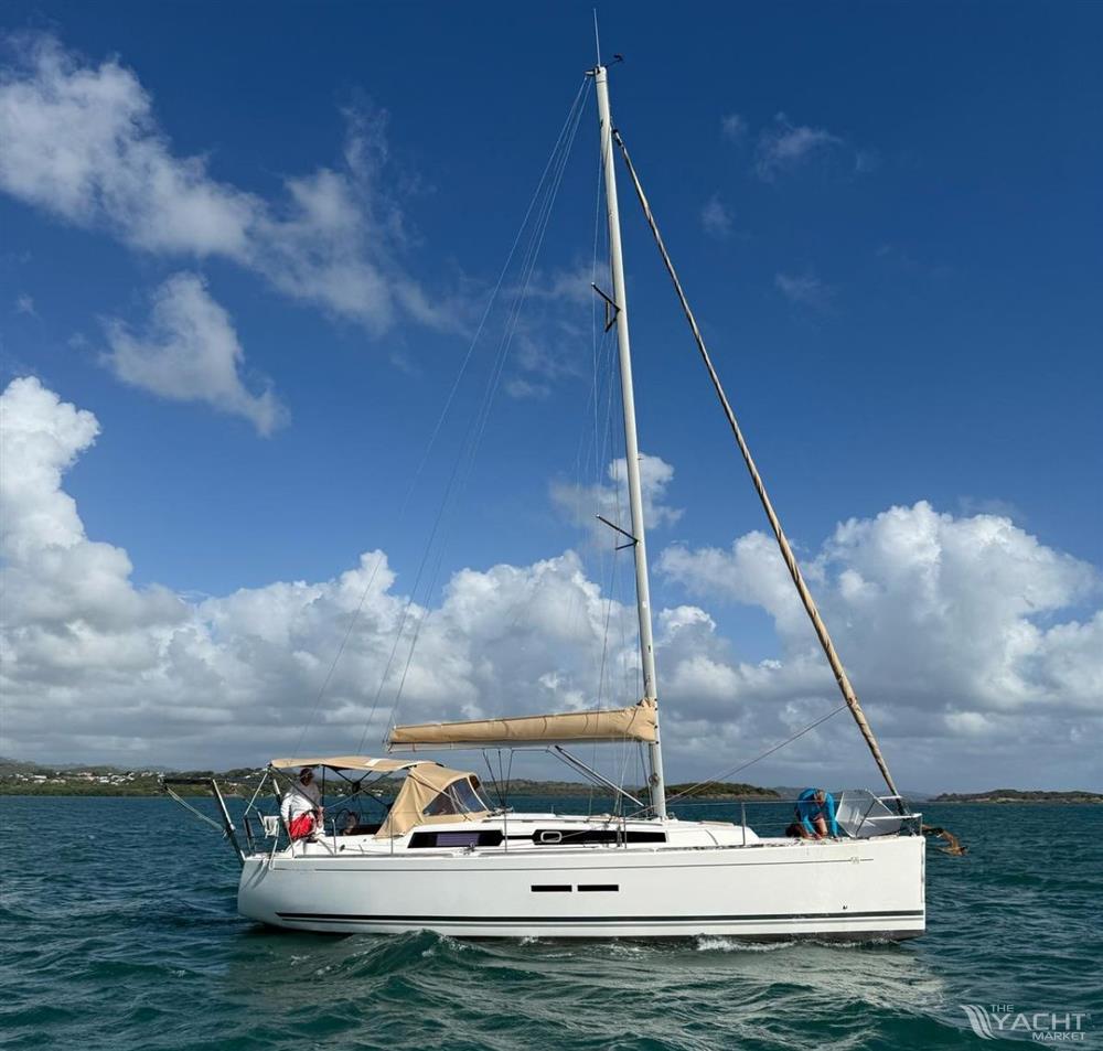 Dufour 375 Grand Large - Dufour 375 Grand Large