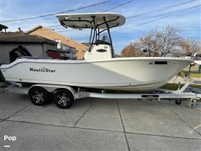 NauticStar 2302 Legacy