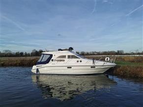 Sealine F33 Flybridge