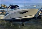 Regal 26 Express Cruiser