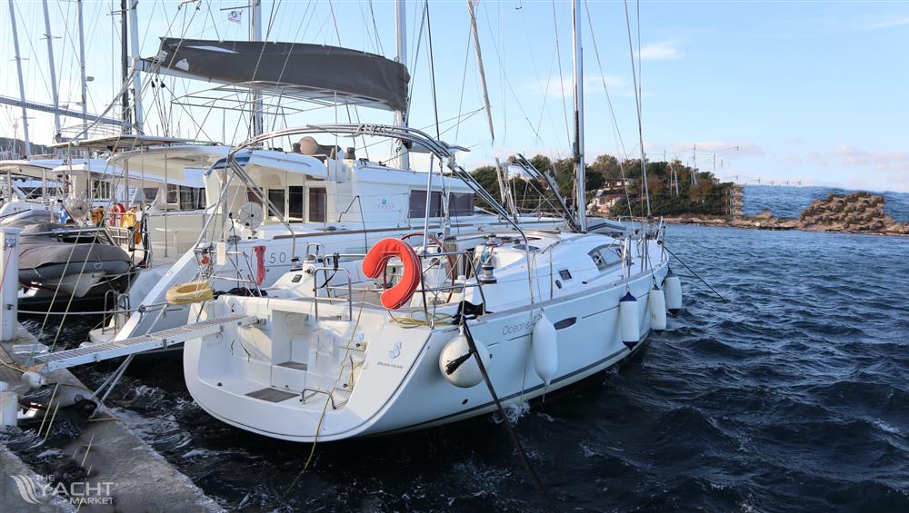 B&#233;n&#233;teau Oceanis 43 Family