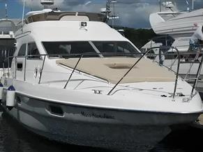 Sealine F33 Flybridge