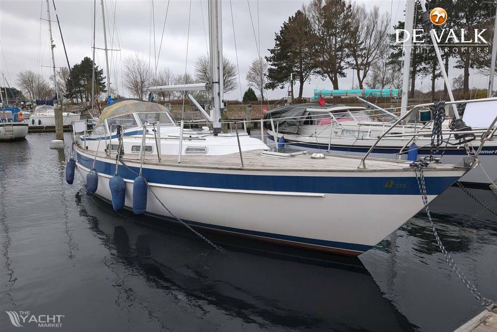 Hallberg Rassy 312 MKII - Picture 1