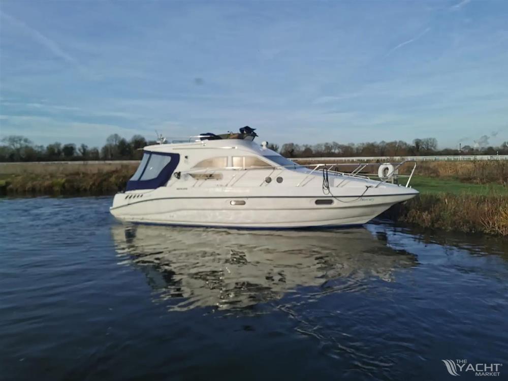 Sealine F33 Flybridge