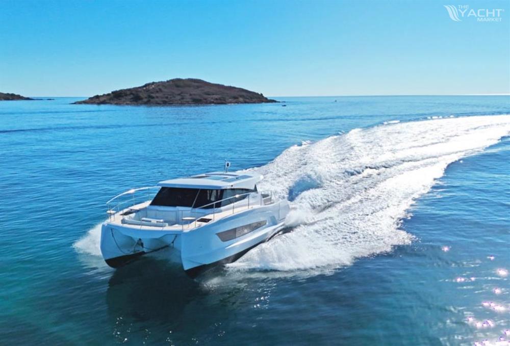 Aventura Aventura MY38 SEDAN