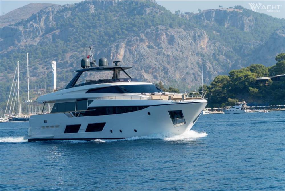 Ferretti Yachts FERRETTI 920