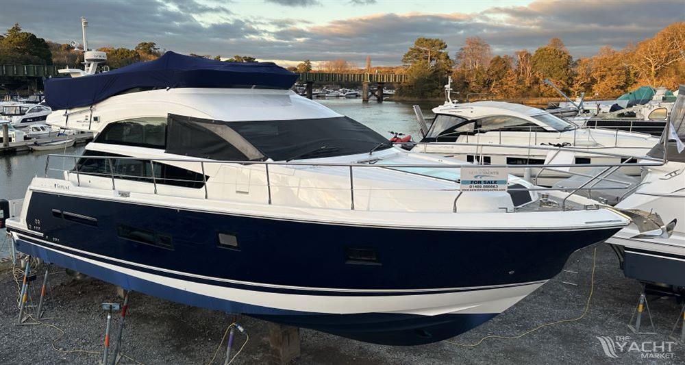 Fairline Squadron 42 - Fairline Squadron 42 - Overall