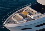 FERRETTI YACHTS 720