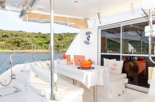 Leopard Catamarans Leopard 38