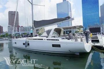 Beneteau Oceanis Yacht 54