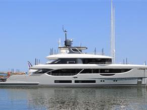 Benetti Oasis 34M