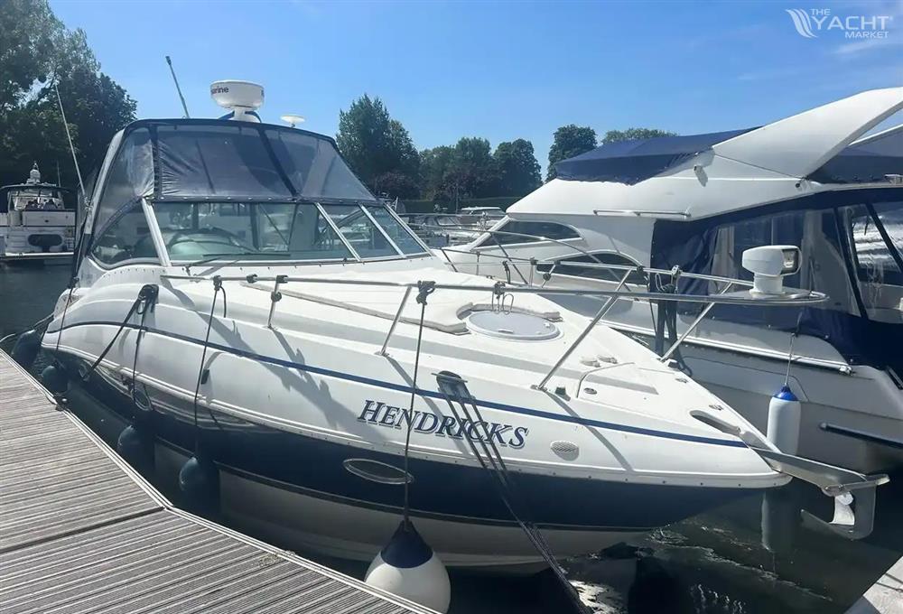 Cruisers Yachts 300 Express