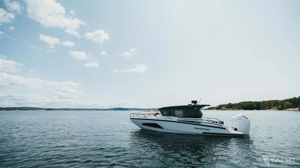 Nordkapp Coupe 905 v12