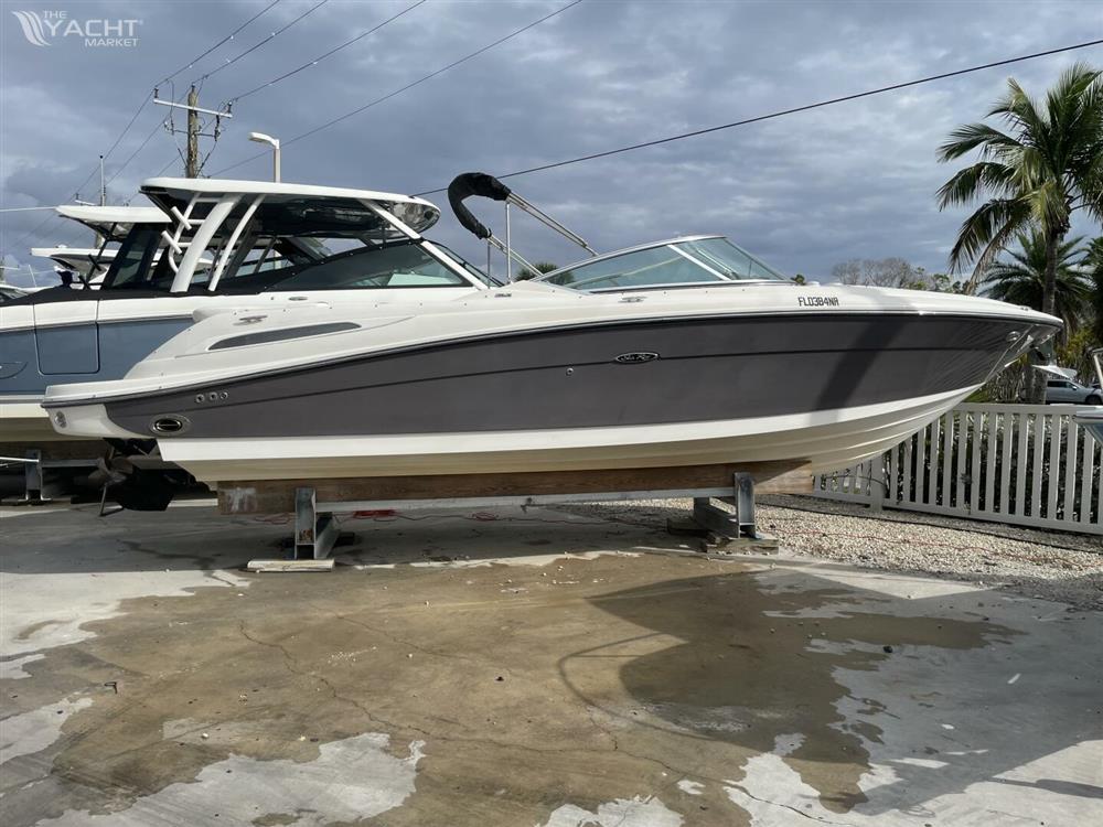 Sea Ray 270 SLX