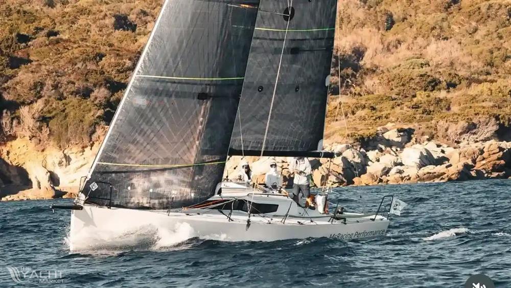 JPK Composites 10.80