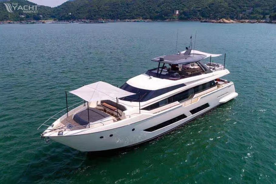 Ferretti Yachts 850
