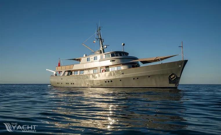 Laurent Giles TSDMY Gentleman's Motor Yacht