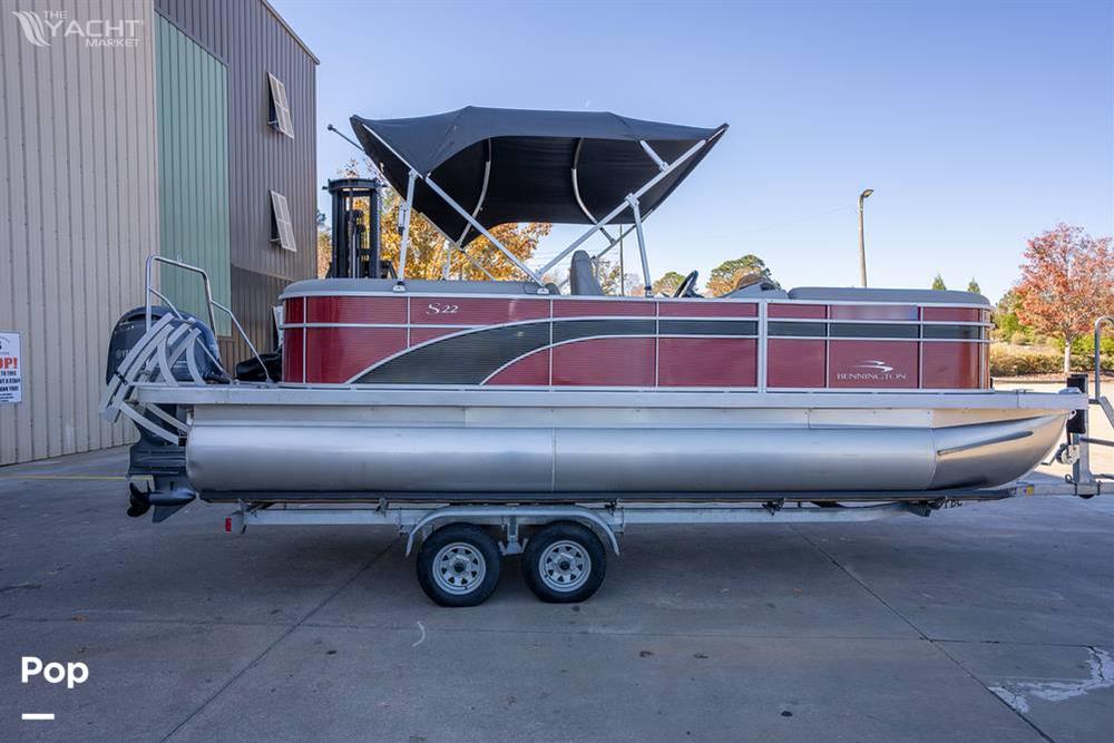 Bennington S22 - 2023 Bennington S22 - Photo #1