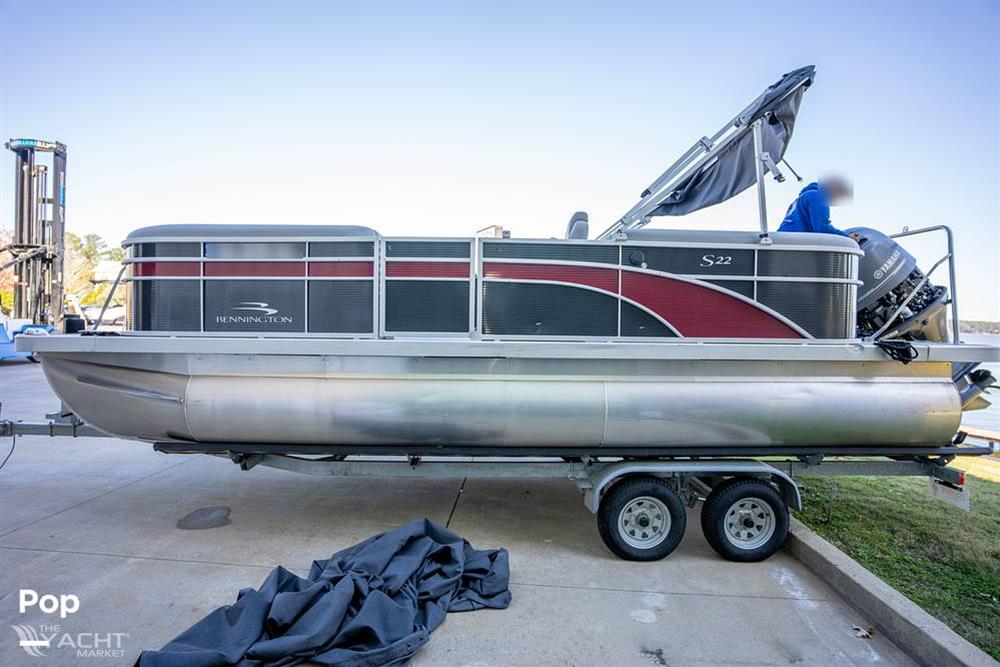 Bennington S22 - 2023 Bennington S22 - Photo #1