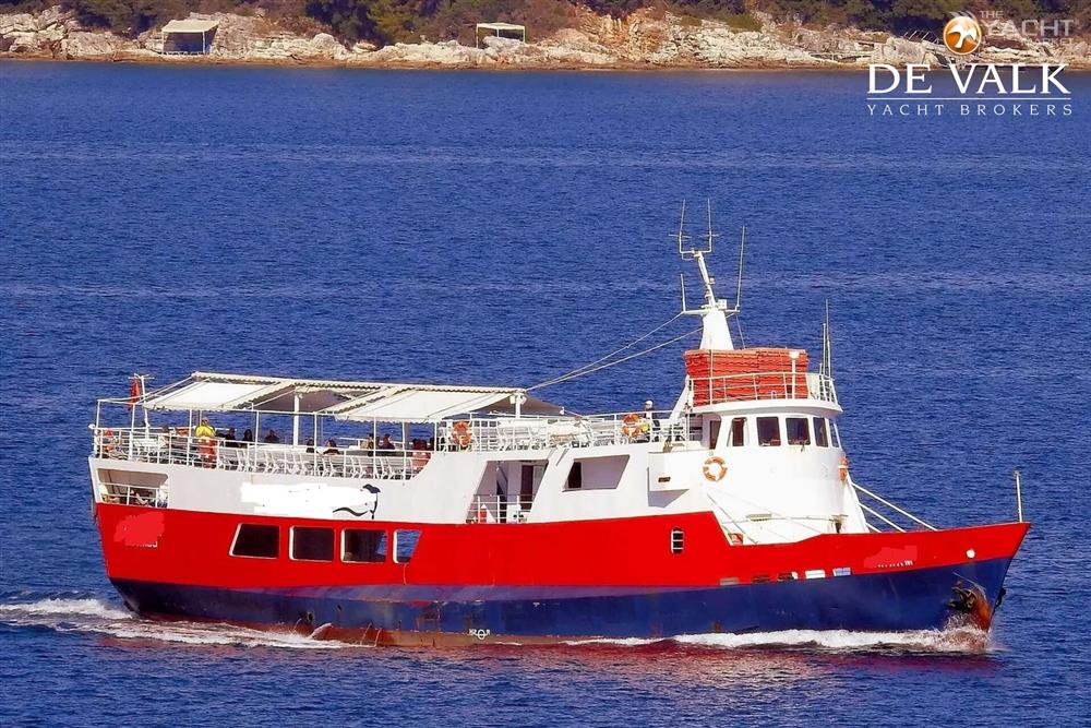 CAR/PASSENGERS FERRY 40 - Picture 1