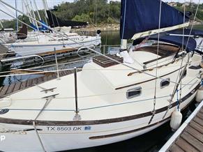 Pacific Seacraft Flicka 20'