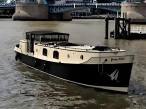 Will Tricket Dutch Barge Replica