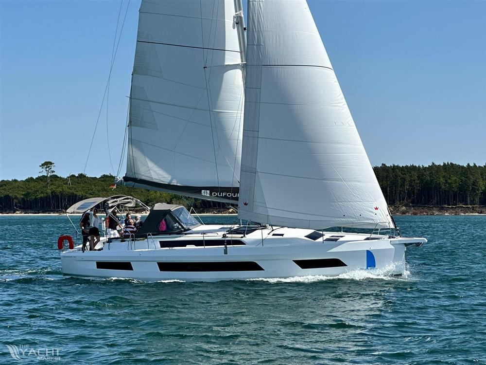 DUFOUR 44