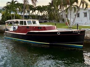 Parker Marine 325 Commuter Trawler