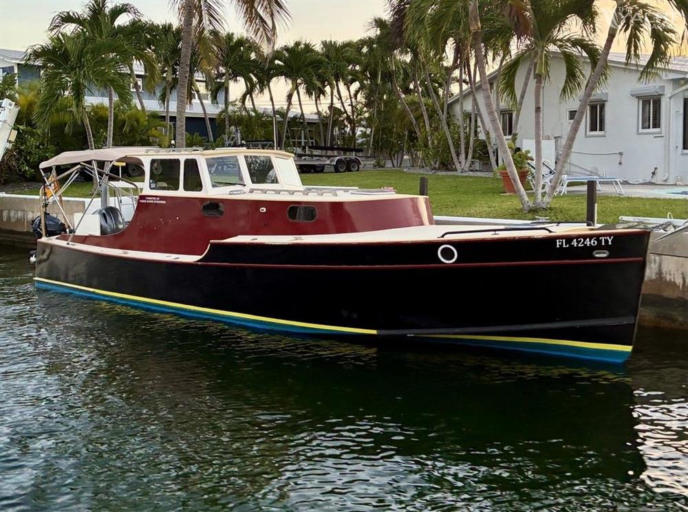 Parker Marine 325 Commuter Trawler