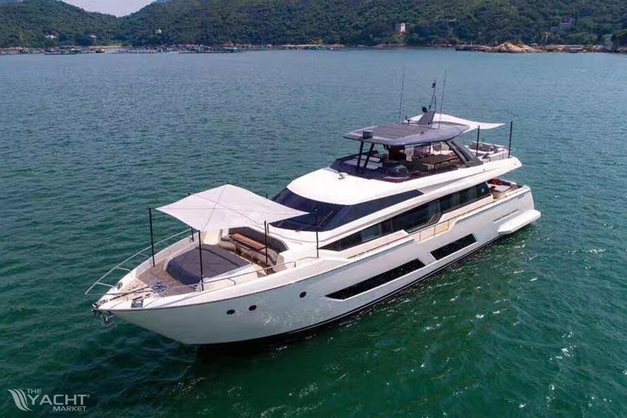 Ferretti Yachts 850