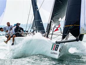 Melges 32