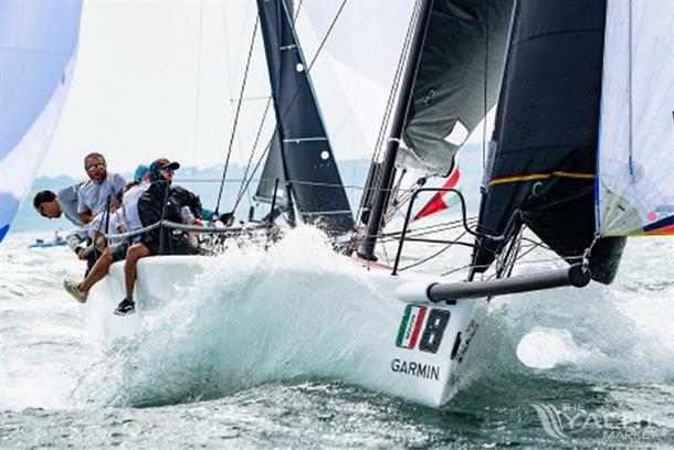 Melges 32