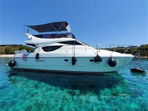 Ferretti 460 Fly