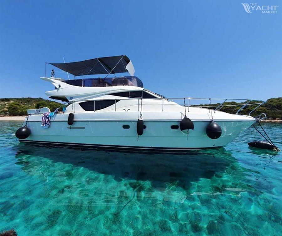 Ferretti 460 Fly
