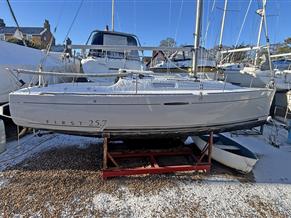 Beneteau First 25.7