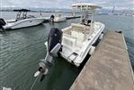 Boston Whaler 230 OUTRAGE - 2025 Boston Whaler 230 OUTRAGE - Photo #2
