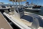 Boston Whaler 220 DAUNTLESS - 2025 Boston Whaler 220 DAUNTLESS - Photo #2