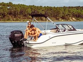 Quicksilver 525 aXess