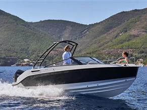 Quicksilver Activ 675 Bowrider