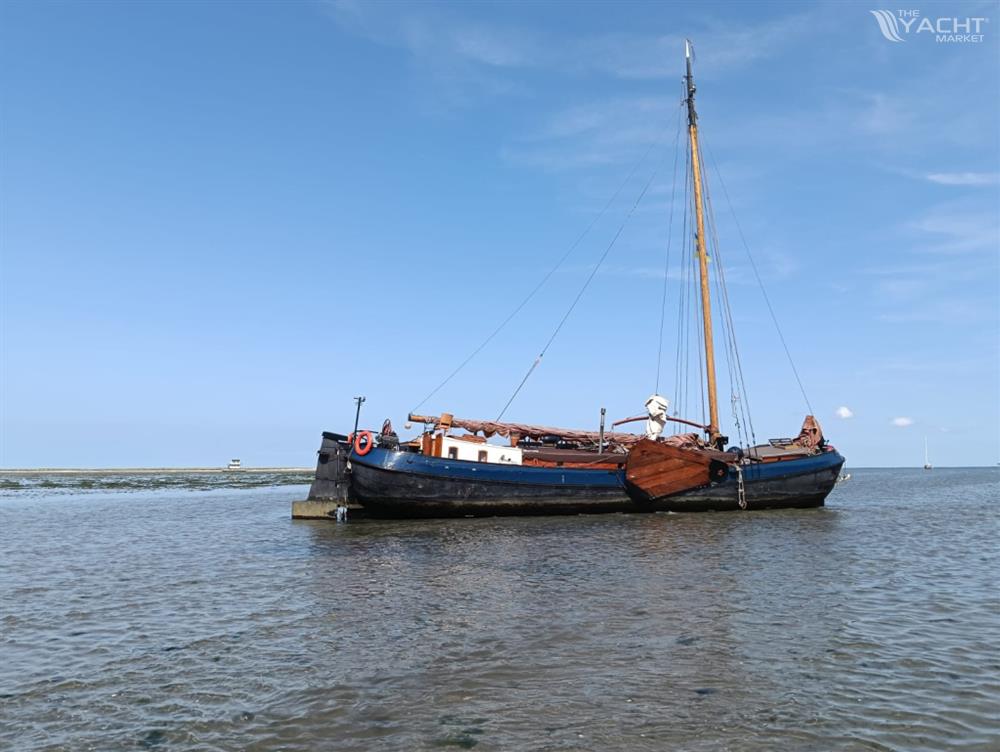 Tjalk Groninger woon-zeiltjalk