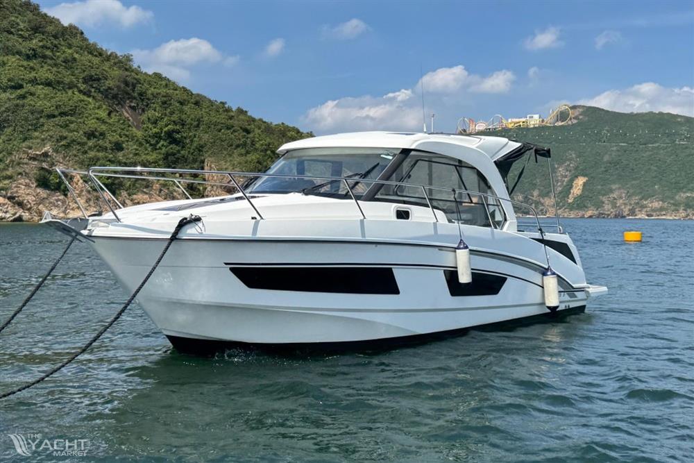 Beneteau Antares 9