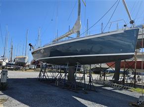 AB MARINE EQUINOX 452